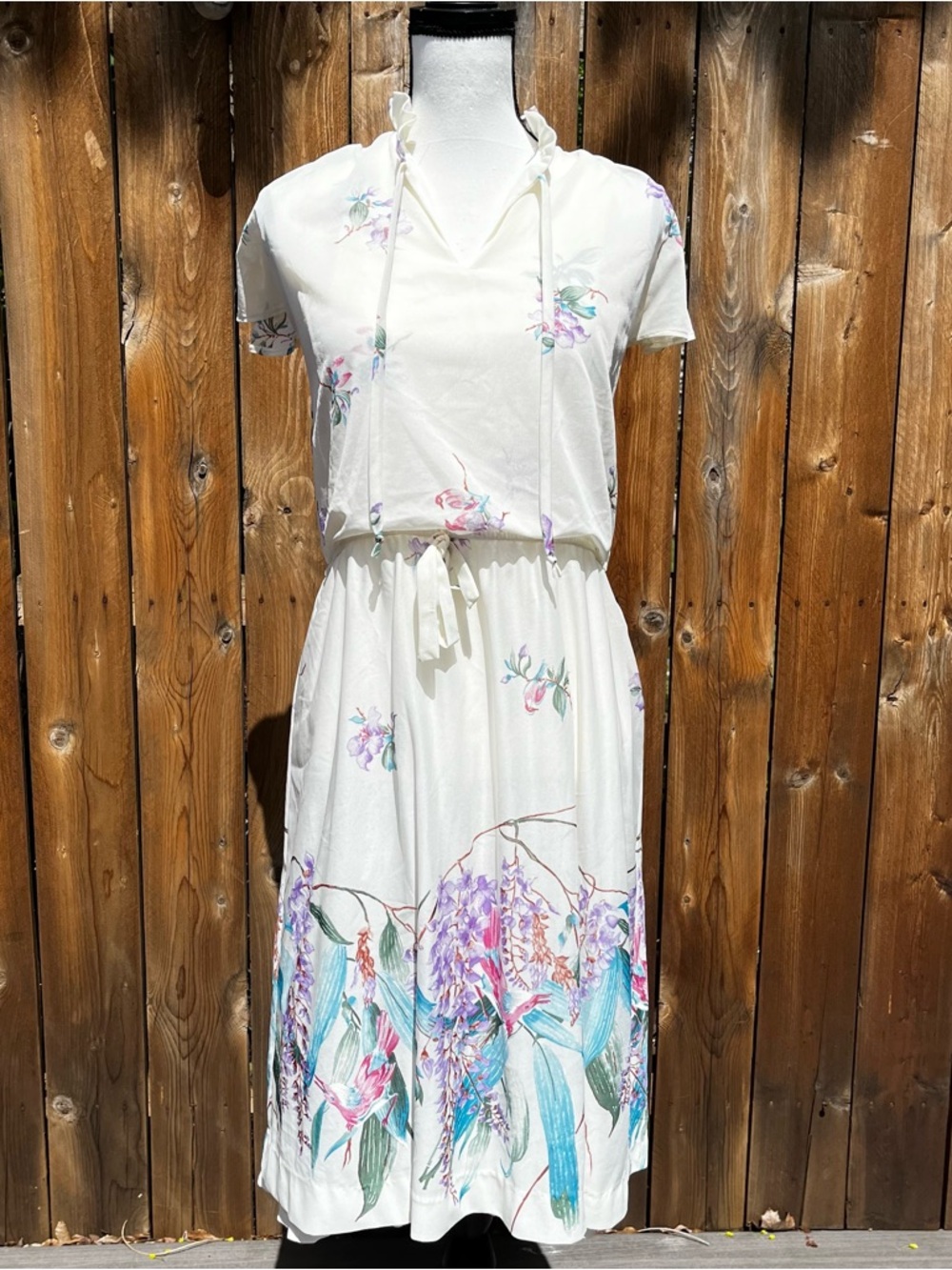 Genuine Vintage 70s White Floral and Bird Tie-Waist Midi Dress